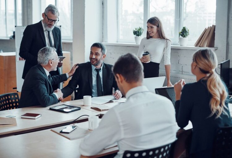 the benefits of taking business management courses online